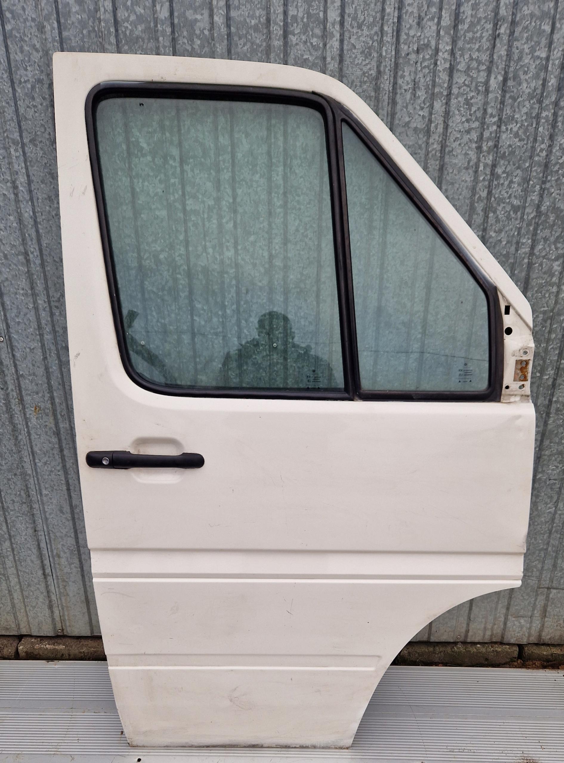 VW LT 28 35 46 ПЕРЕДНЯЯ ДВЕРЬ ПЕРЕДНЯЯ ПРАВАЯ БЕЛАЯ