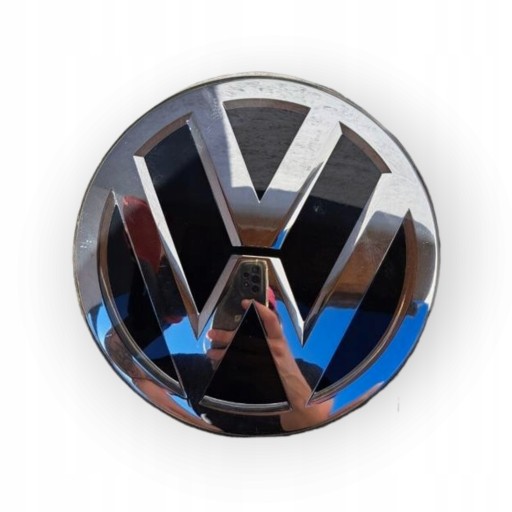 3G0 - VW PASSAT 3G0853601A ЗНАК Решетка радиатора