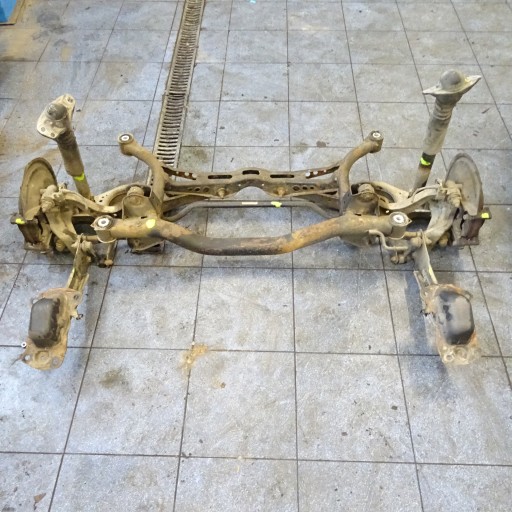 Vw passat b6 1.9tdi седан балка заднего моста