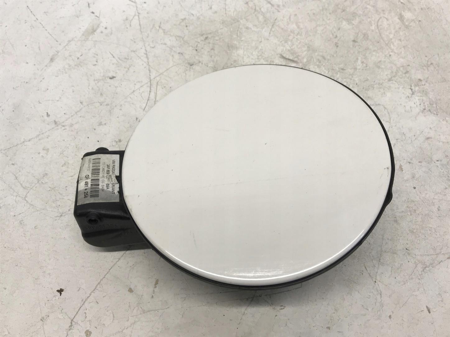 VW PASSAT B7 крышка топливного бака белая 3AF809857