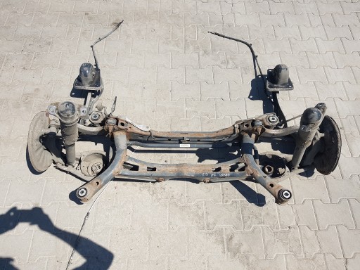 Vw passat b8 14r - балка задньої підвіски