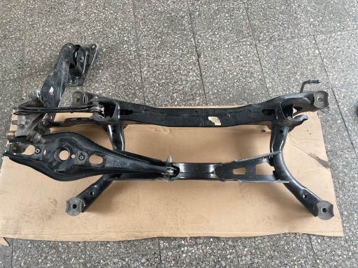 3Q0505449A - Vw passat b8 audi a3 8v sedan beam задні вириги задня підвіска