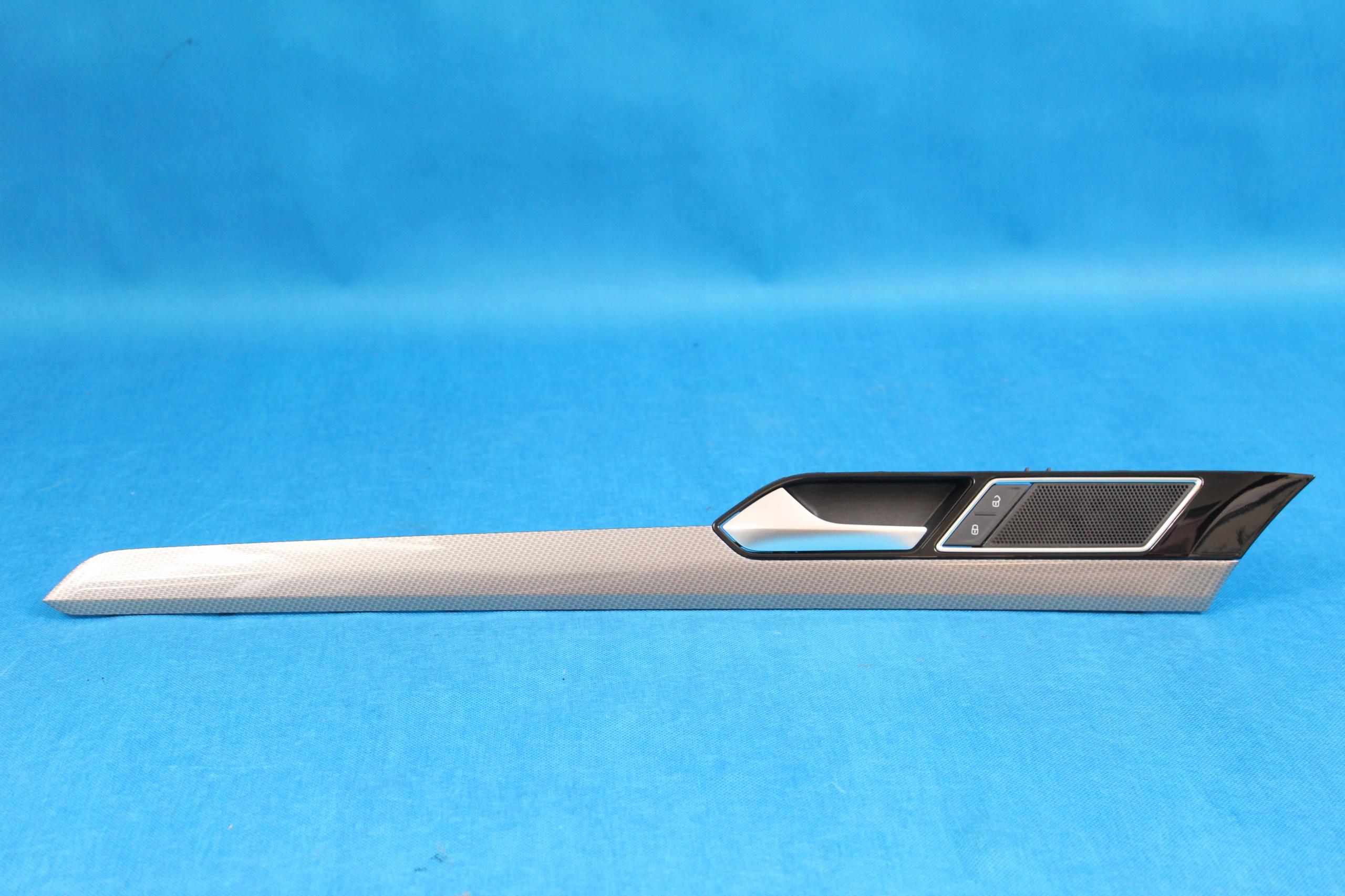 3G1867409AB 440 - VW PASSAT B8 декор обивки передней двери / L 17R