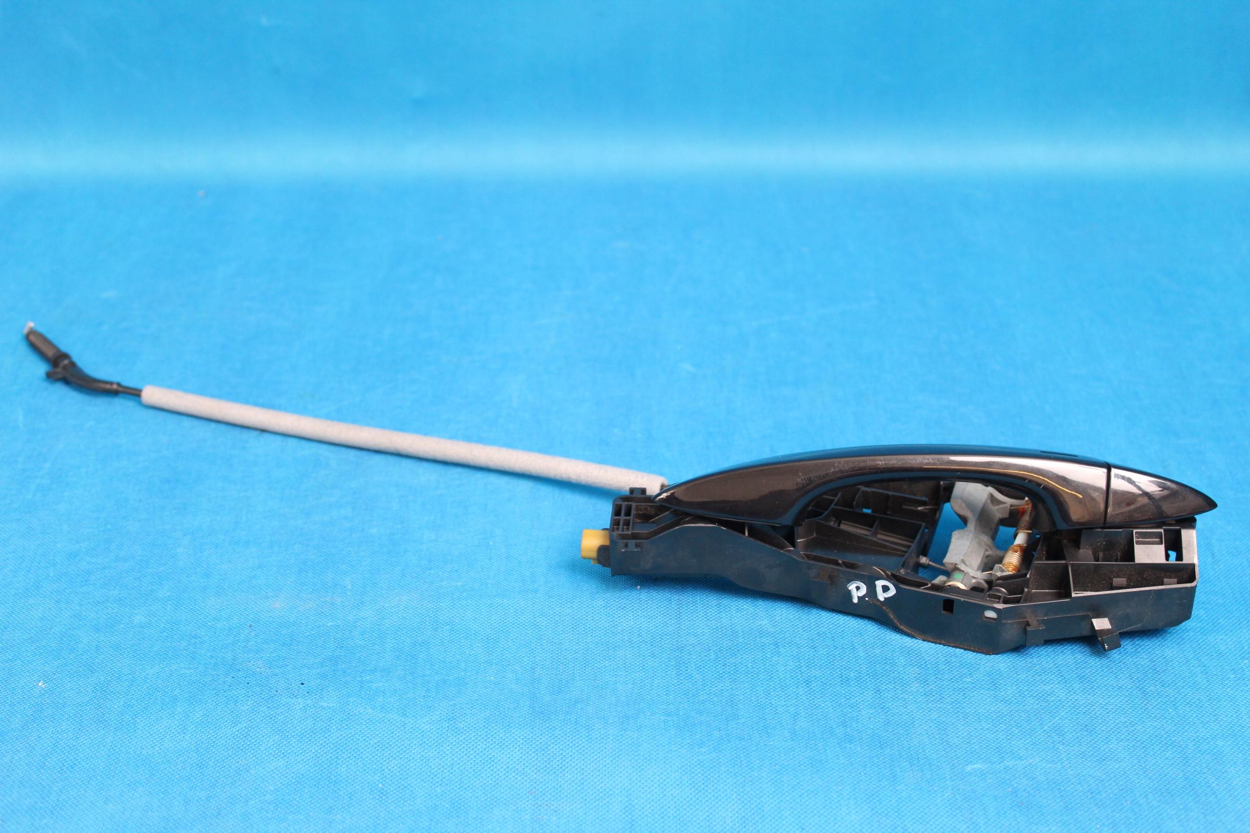 510837206L 517837812L - VW PASSAT B8 ручка двери KESSY передняя правая 16R