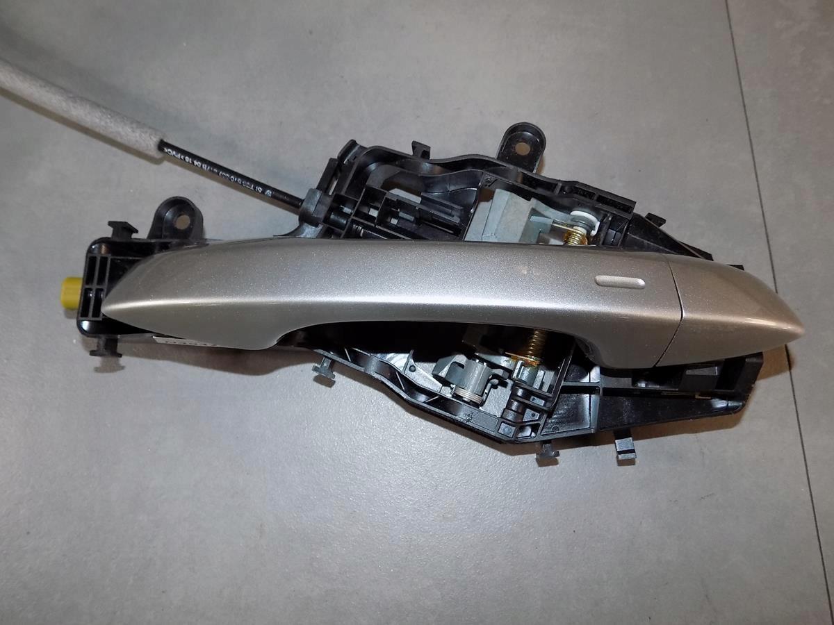 VW PASSAT B8 дверная ручка правая передняя LB7W KESSY