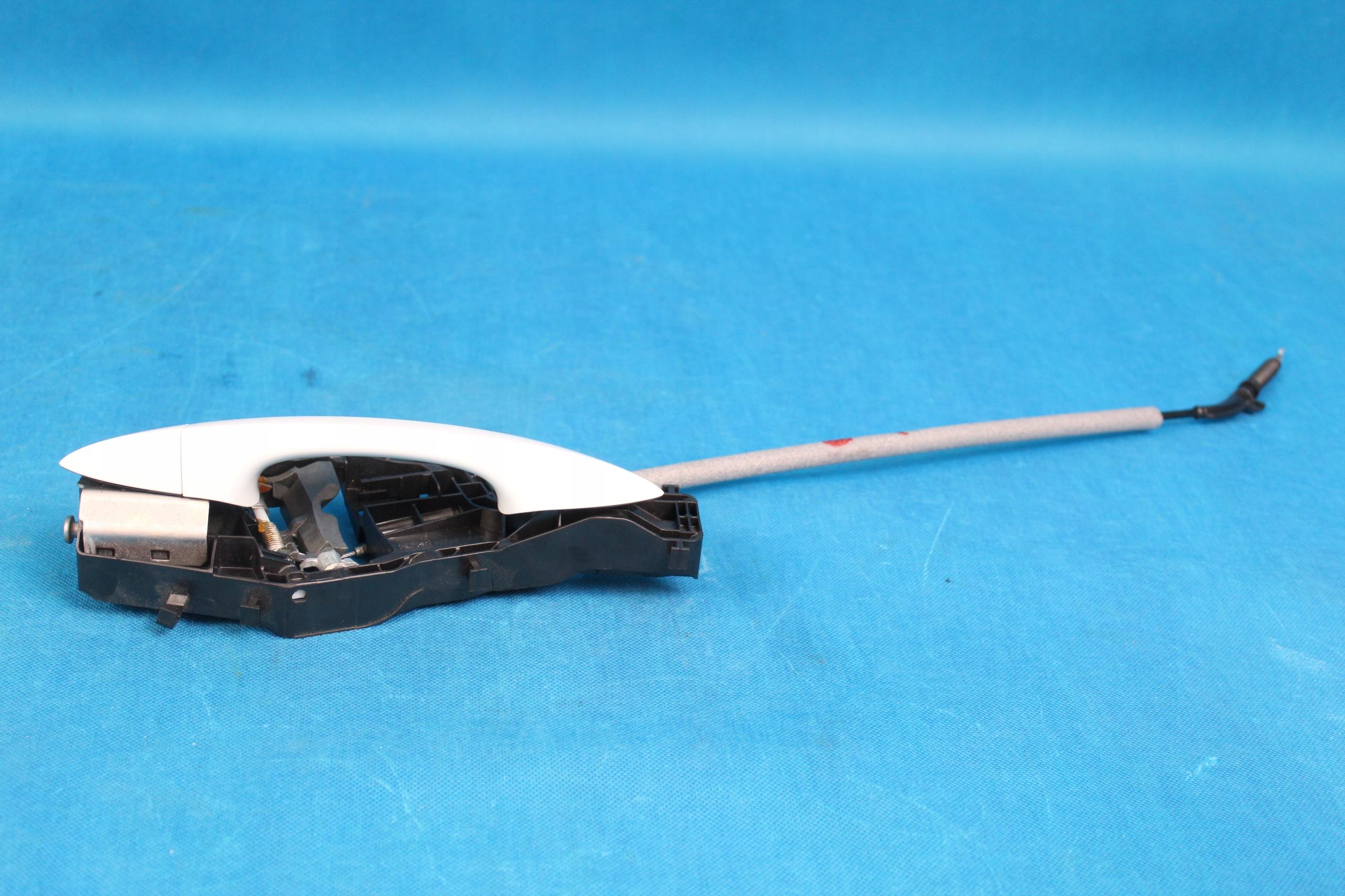 510837205J 517837811L - VW PASSAT B8 LIFT дверная ручка передняя левая Европа 20R