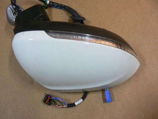 - - GLASS right Rear BODY CLS W218 X218 COMBI