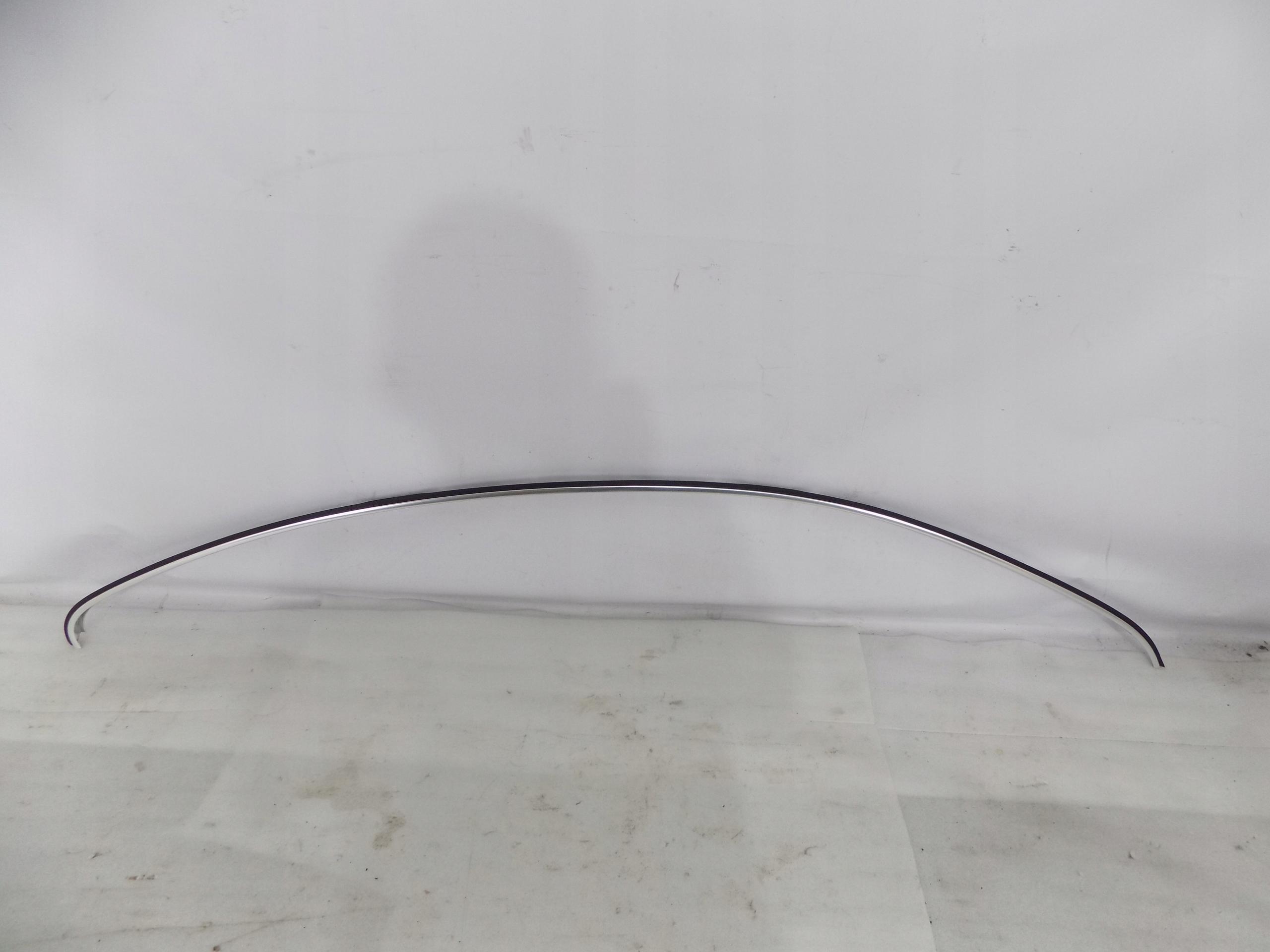 3C8854702C - VW PASSAT CC 3C8 НАКЛАДКА НА КРЫШУ ХРОМ ПРАВАЯ