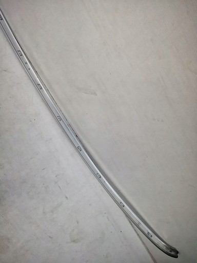 3C8854702C - VW PASSAT CC 3C8 НАКЛАДКА НА КРЫШУ ХРОМ ПРАВАЯ