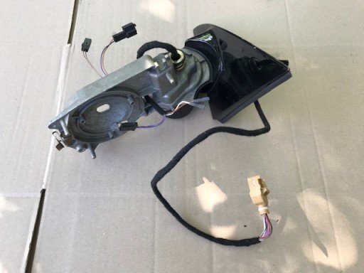 VW PHAETON РАМКА ЗЕРКАЛА ЛЕВАЯ 7 ШТИФТОВ