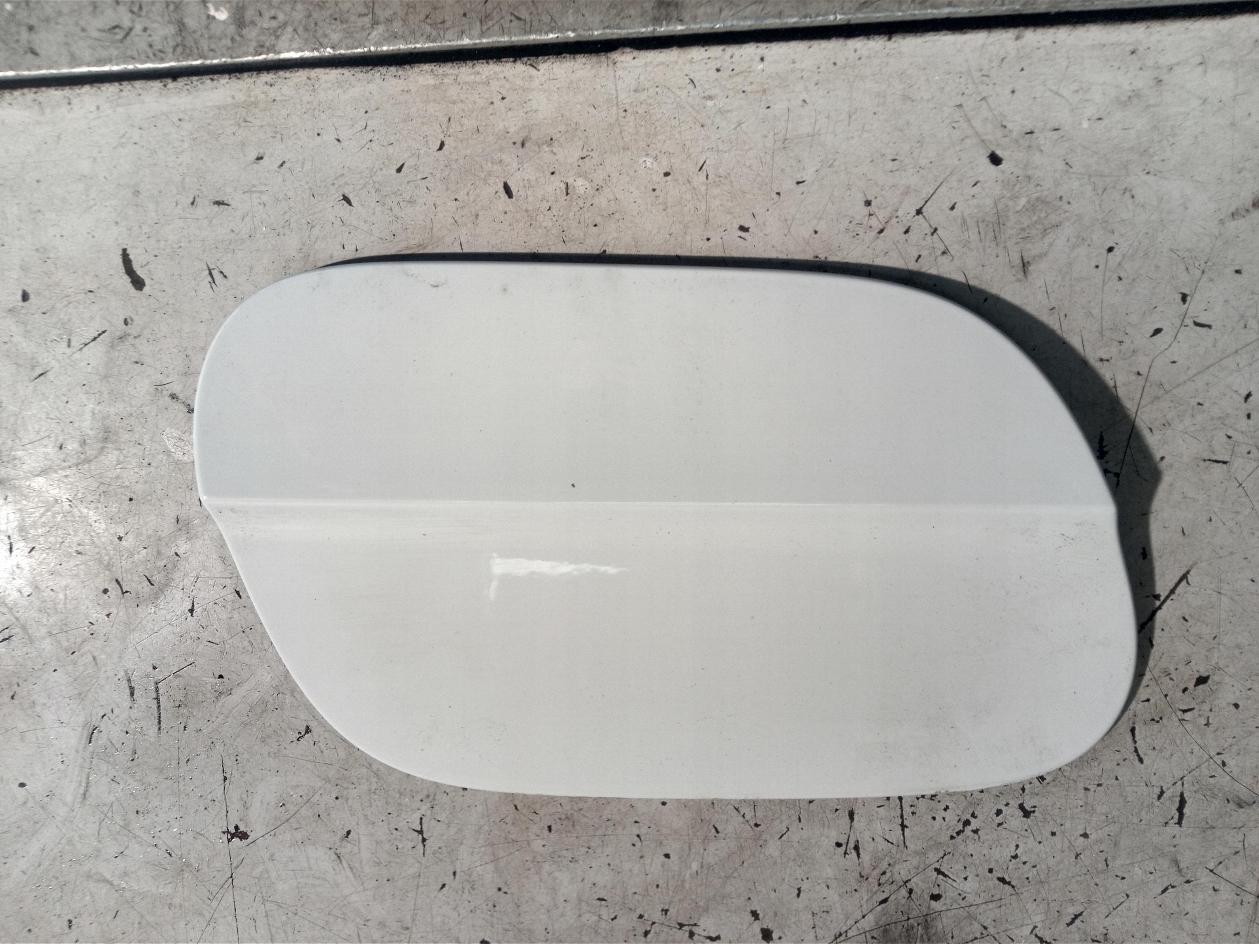 2GS809909A - VW POLO 2G КРЫШКА ТОПЛИВНОГО БАКА