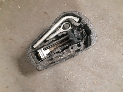 VW POLO V 6R 6C КАРТРИДЖ КОЛЕСА ПІНОПОЛІСТИРОЛ ДОМКРАТ КЛЮЧ ГАК