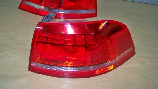 VW PASSAT B7 KOMBI 12R задня лампа праворуч у світлодіодному крила