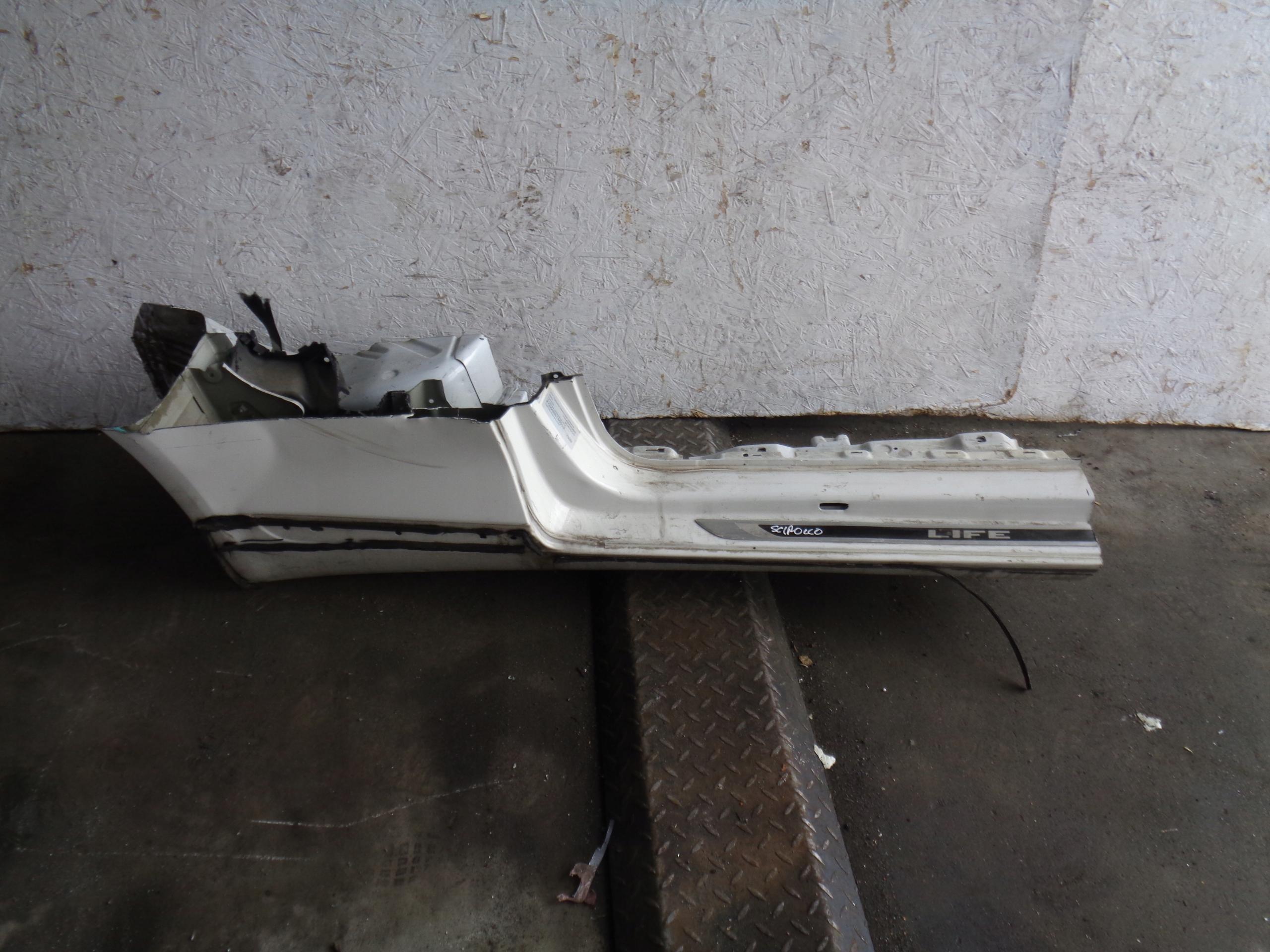 VW SCIROCCO 1K8 поріг правий 08R-