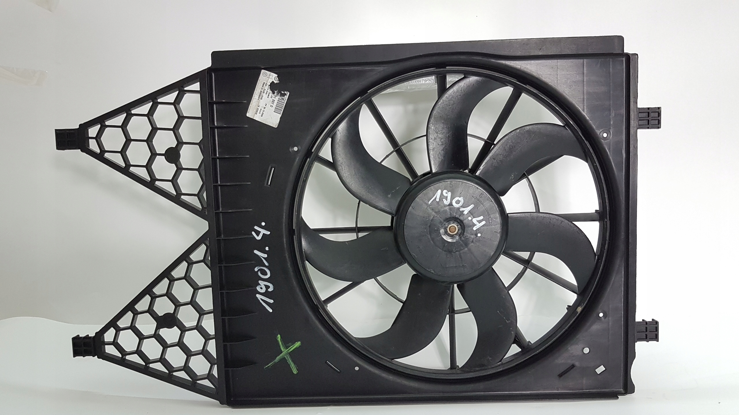 5Q0 959 - VW SEAT SKODA AUDI ВЕНТИЛЯТОР РАДИАТОРА 6R0121207D