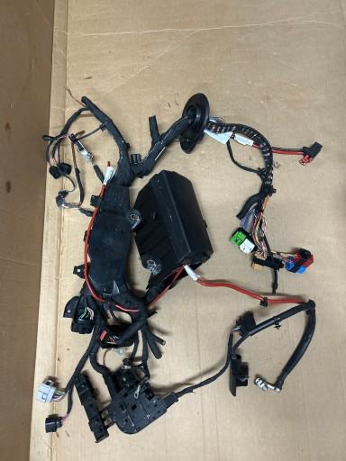 5Q0907361G - VW SEAT SKODA TSI УСТАНОВКА БЛОК ПРЕДОХРАНИТЕЛЕЙ