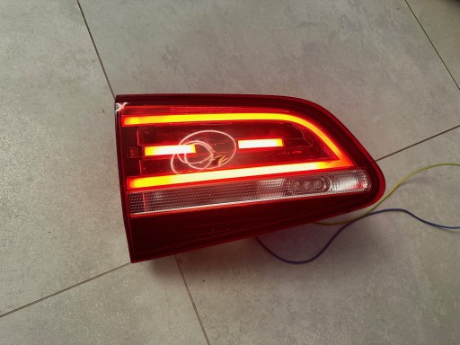 Vw sharan 2015 - ліхтар салону задній лівий 7n0945307