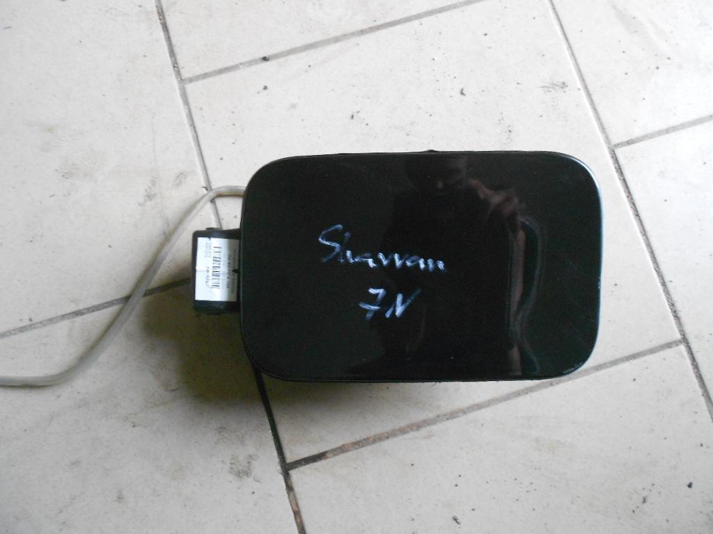 VW SHARAN 7N КРЫШКА ТОПЛИВНОГО БАКА