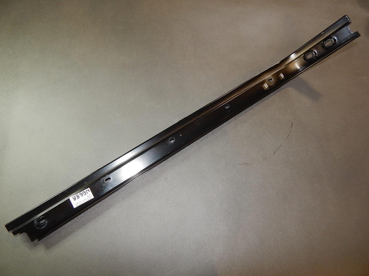 VW SHARAN 7N НАПРАВЛЯЮЩАЯ ДВЕРИ ЛЕВАЯ 7N0843871G