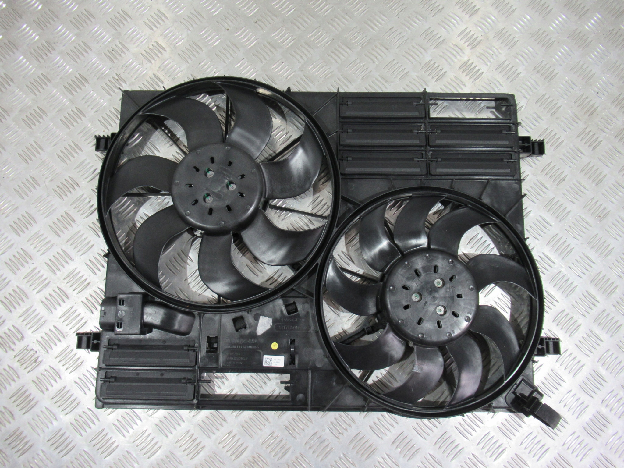 VW SHARAN ALHAMBRA ВЕНТИЛЯТОР РАДИАТОРА 7N0121205F