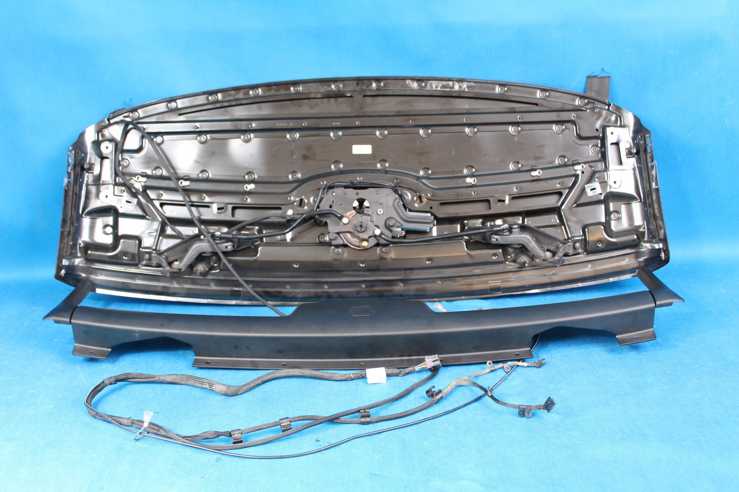 8P7898925 8P7871405 - VW T-ROC КАБРІОЛЕТ БОЛТИ ДАХУ ДВИГУН ПРОМІНЬ 21R