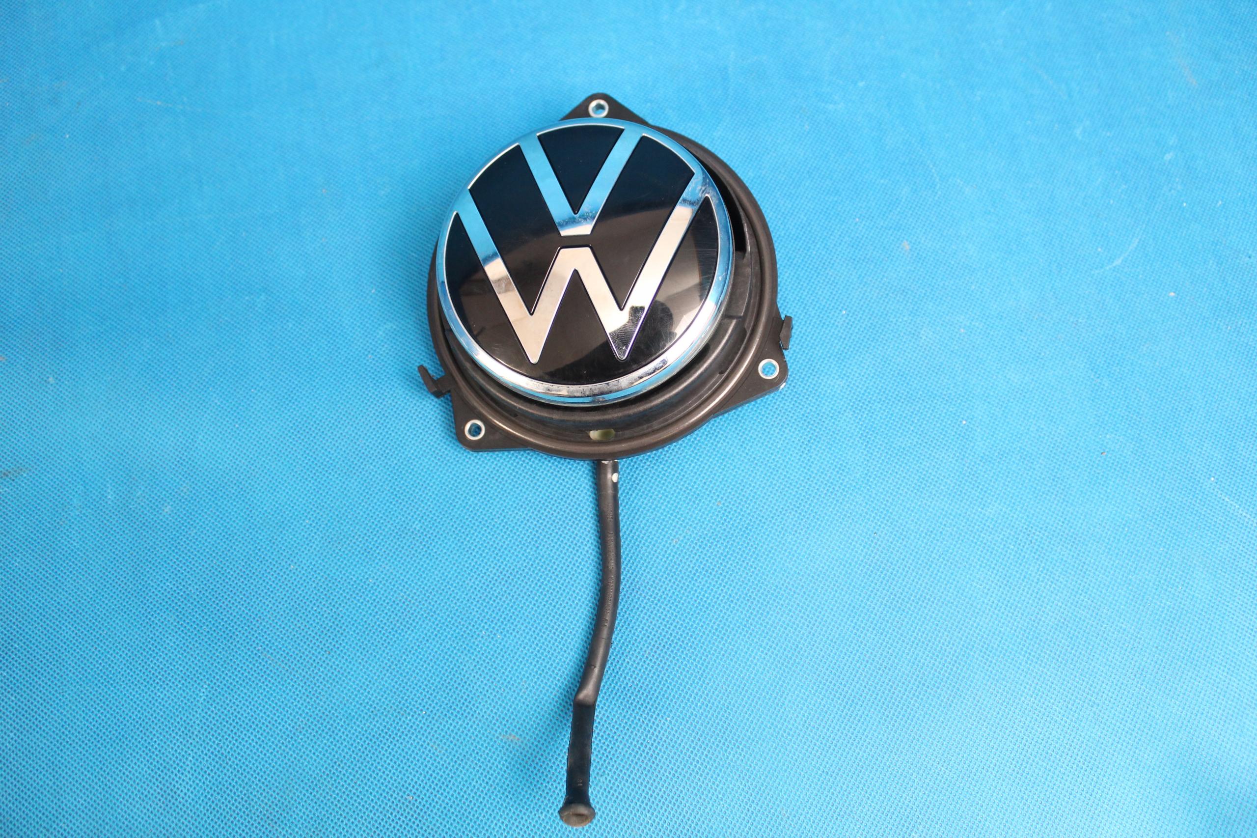 5H6827469 5H0898633 - VW T-ROC РУЧКА ДВЕРИ БАГАЖНИКА ЗНАЧОК 21R