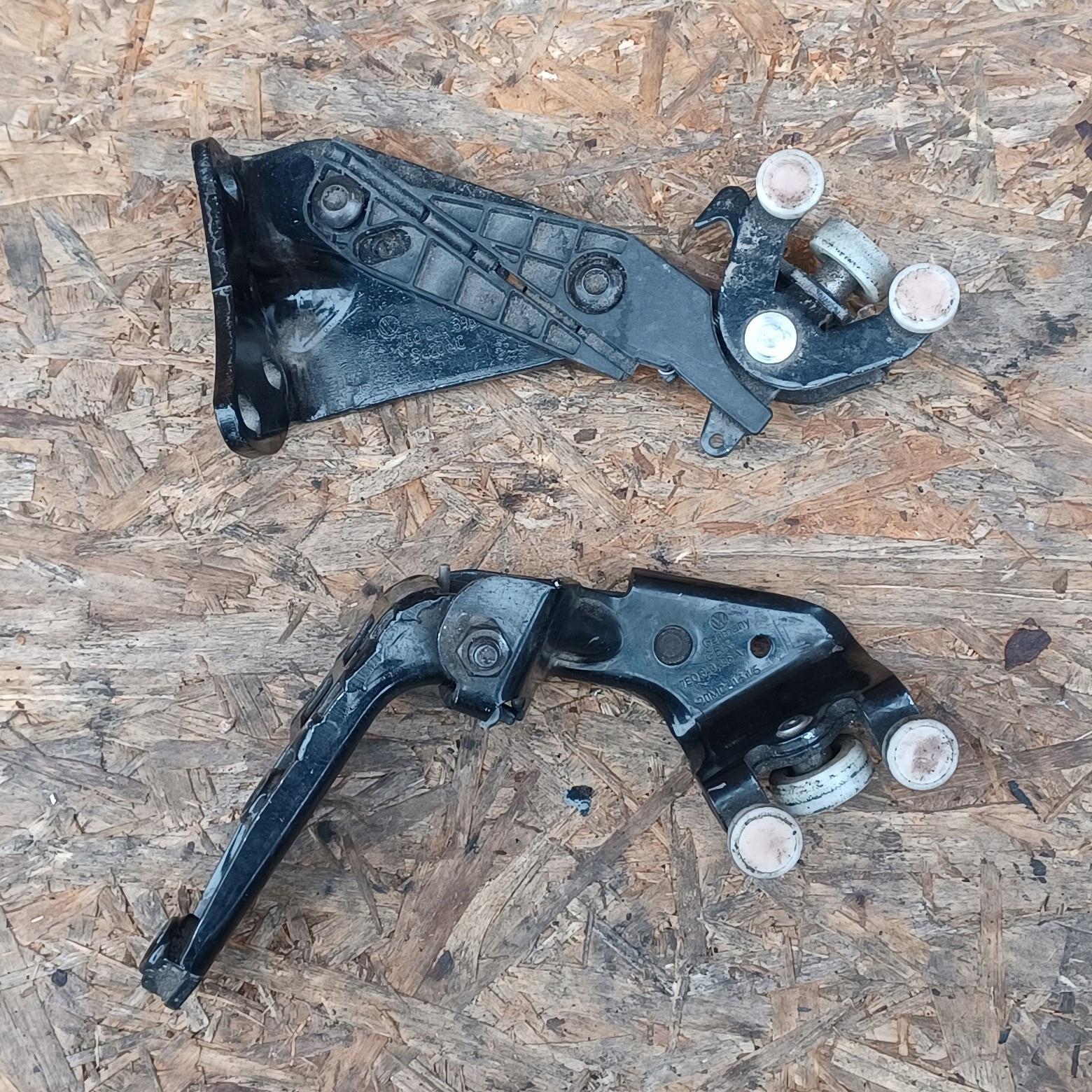 7E0843336A 7E0843398F - VW T5 T6 роликова Направляюча розсувних дверей