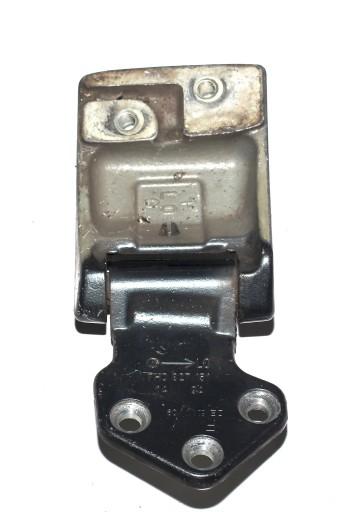 VW T5 петля задніх дверей ліва верхня 7H0827151