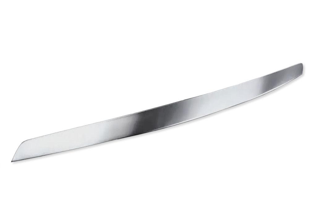 VW T5 з 2003 року хромована накладка на кришку багажника