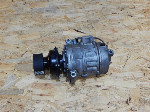 Компресор кондиціонера VW T5 7H0820805J
