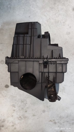 Корпус повітряного фільтра VW T6 7E0129601 7E0129607