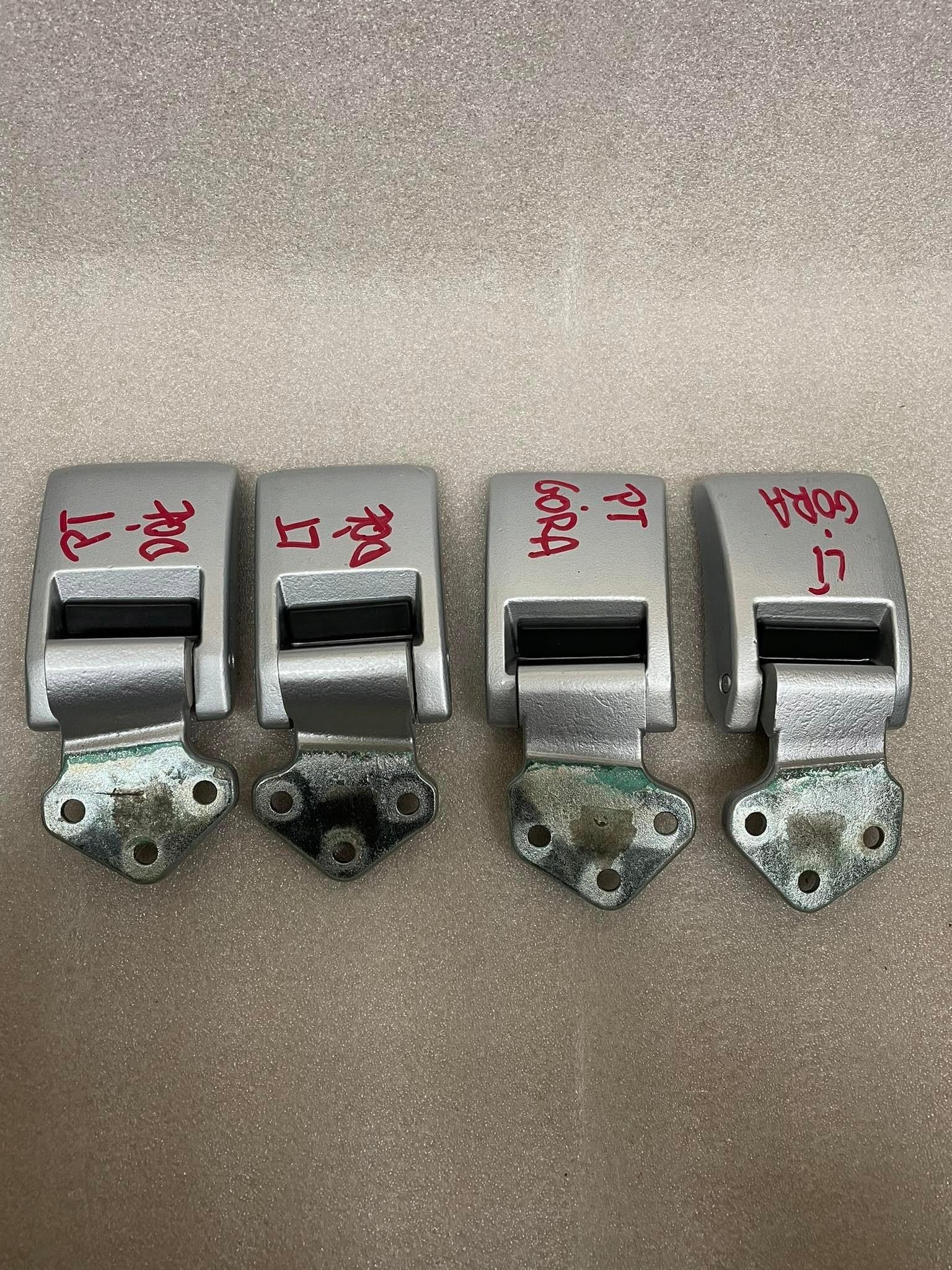 VW T6 задня дверна петля LA7W 7H0827151 7H0827152