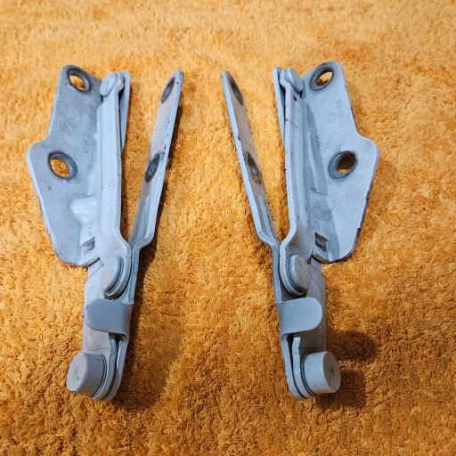 VW T6 петля капота ліва права 7E0823301B 7E0823302B