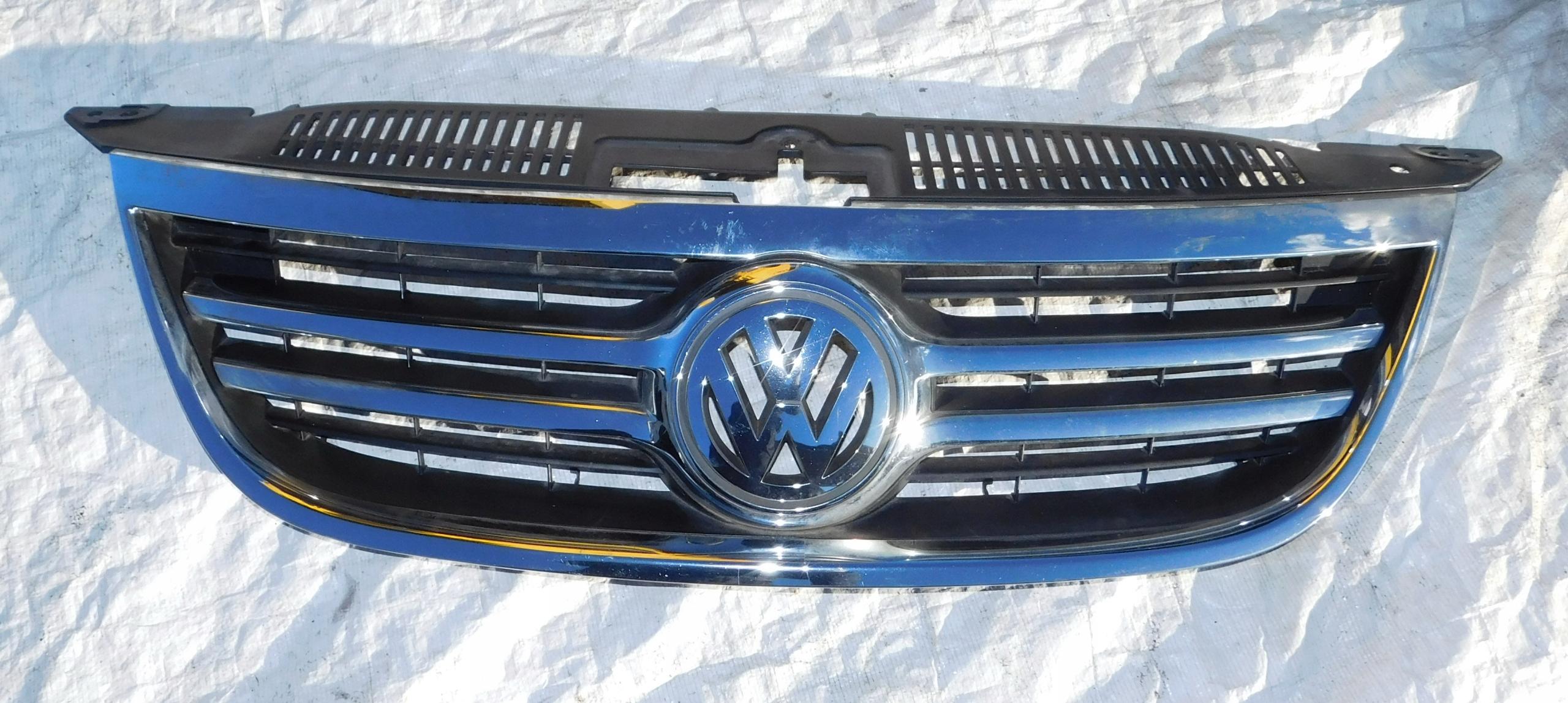 VW TIGUAN 5N 07 - 11R решетка радиатора передняя решетка