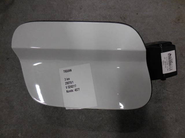 5N0809857C - VW TIGUAN 5NA КРИШКА ПАЛИВНОГО БАКА LC9A