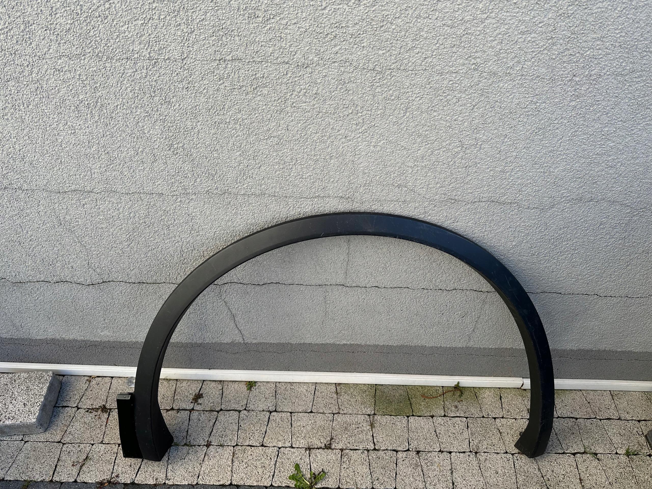 5NN854732H - VW TIGUAN 5NA R-LINE МОЛДИНГ ПЕРЕДНЄ ПРАВЕ КРИЛО