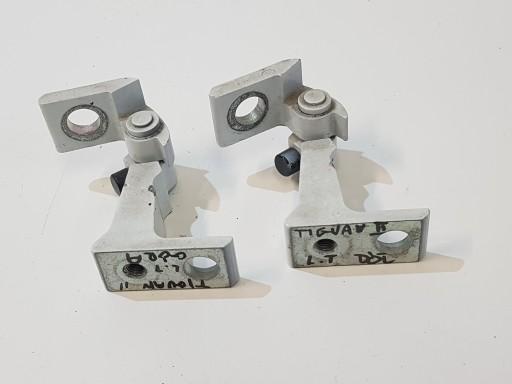 8V5833403C - VW TIGUAN II 5na петля двери задняя левая 17R.