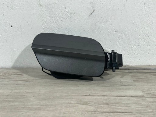 /P1/19 - VW TOUAREG 3 КРЫШКА ТОПЛИВОЗАПРАВОЧНОЙ ЗАЩИТЫ 760809857 760.809.857