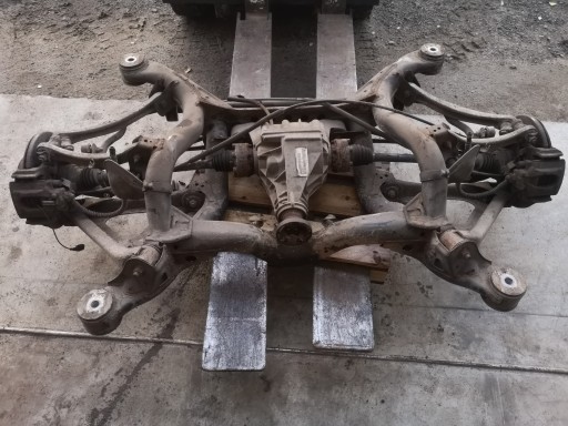 Vw touareg 7l задня підвіска мосту підвіски