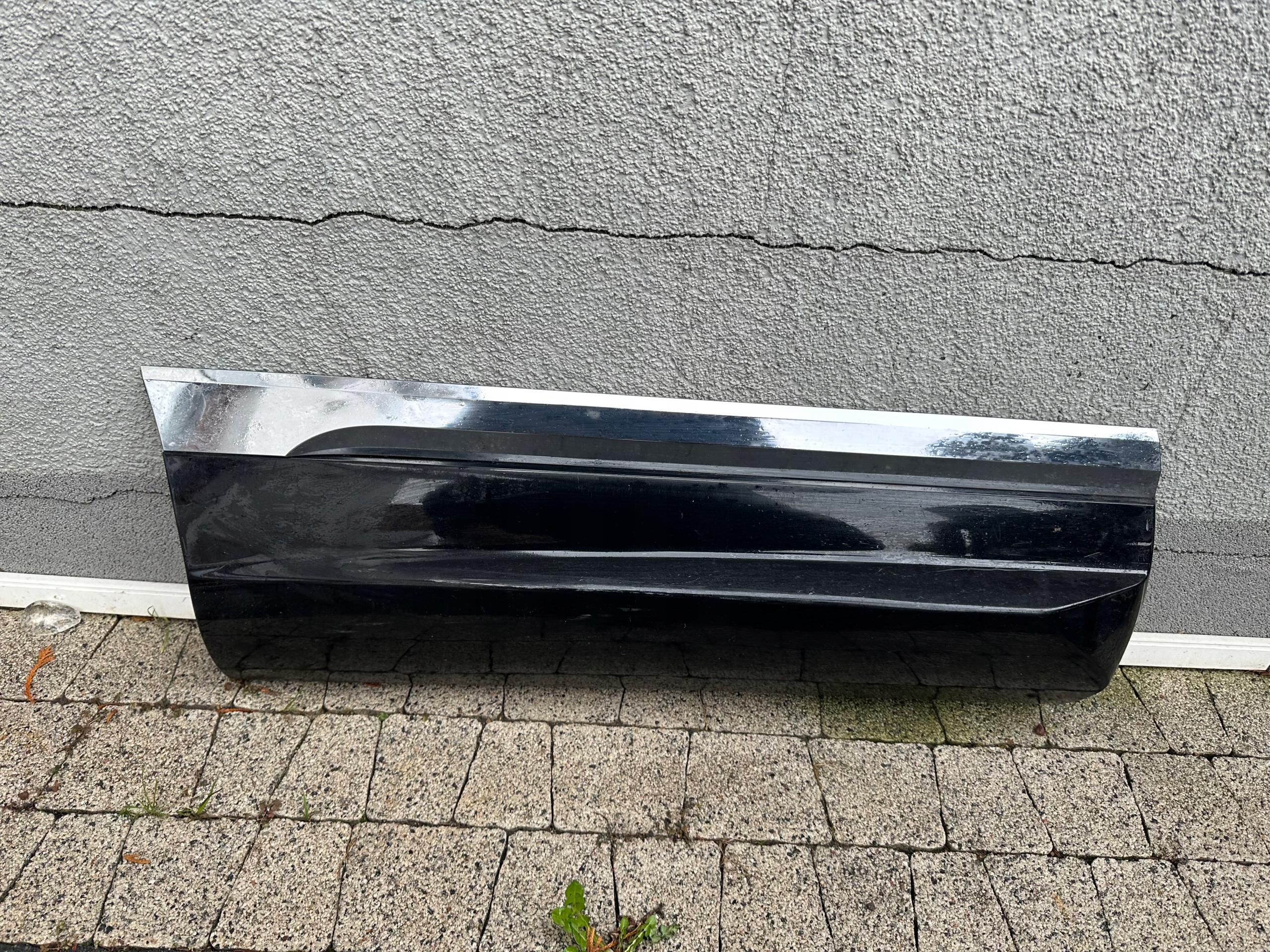 7P6853970 - VW TOUAREG 7P6 R-LINE НАКЛАДКА ДЛЯ ЗАДНЬОЇ ПРАВОЇ ДВЕРІ