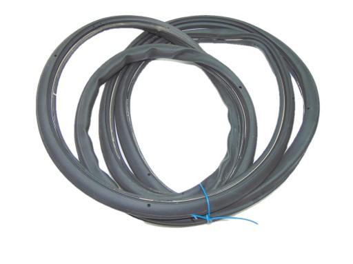 VW TOUAREG и 03R прокладка кузова правая передняя