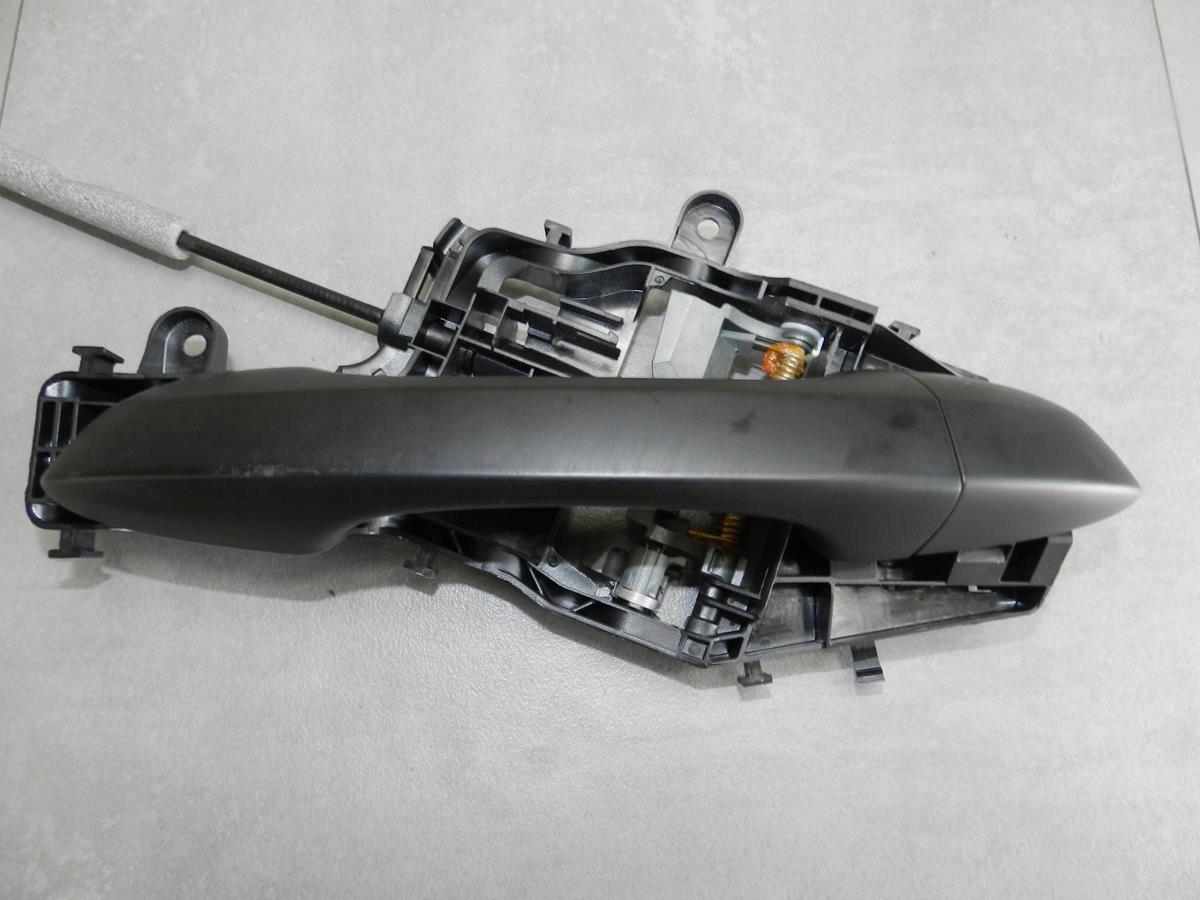 VW TOURAN 5T ПЕРЕДНЯЯ ПРАВАЯ ДВЕРНАЯ РУЧКА