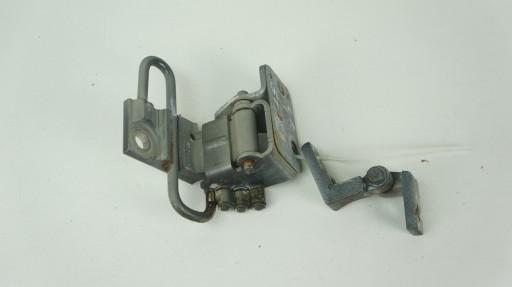 1T0831412A - VW Touran 1T петля двери левая передняя LD7X