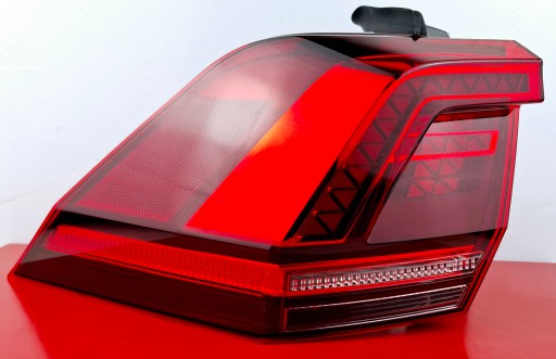 VW Volkswagen Tiguan II 16- Задня лампа 5NA945207F