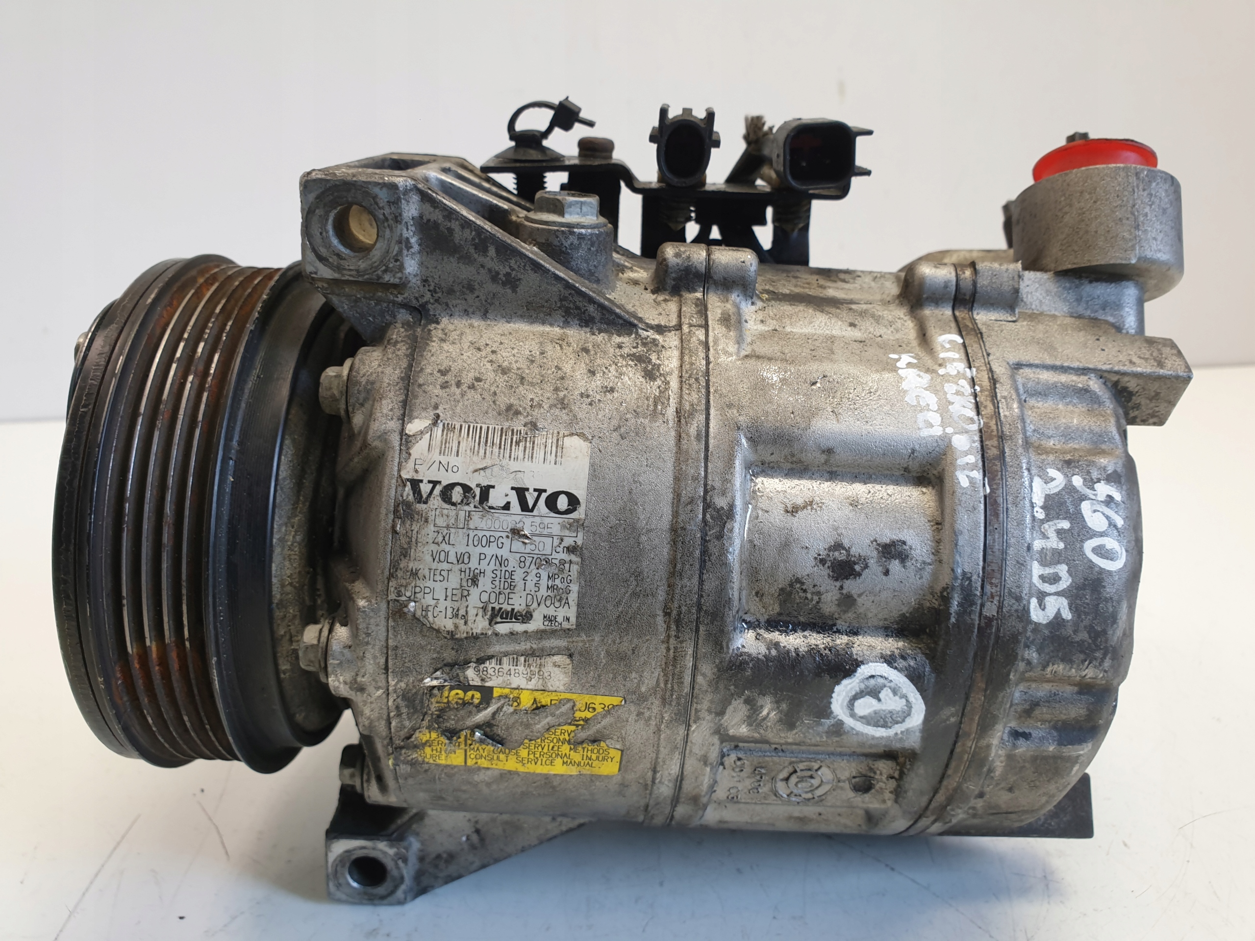 Volvo S60 V70 2.4 D5 компресор кондиціонера насос