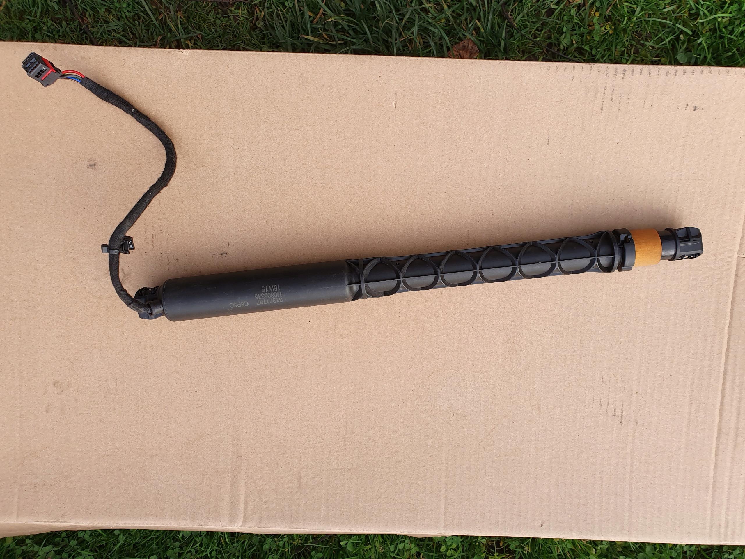 31371787 - Volvo S90 телескопический привод закрылки задний багажник