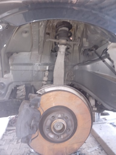 Volvo V60 III T5 подвеска правый или левый амортизатор переднего кулака