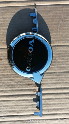 312657720 - Логотип эмблемы Volvo XC 40 Lift под радаром