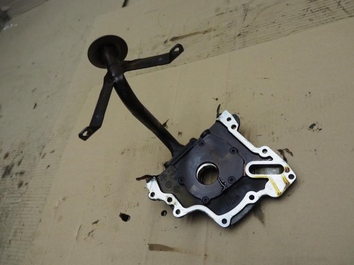 Vw Polo III LIFT 1.0 MPI масляный насос 030115105K