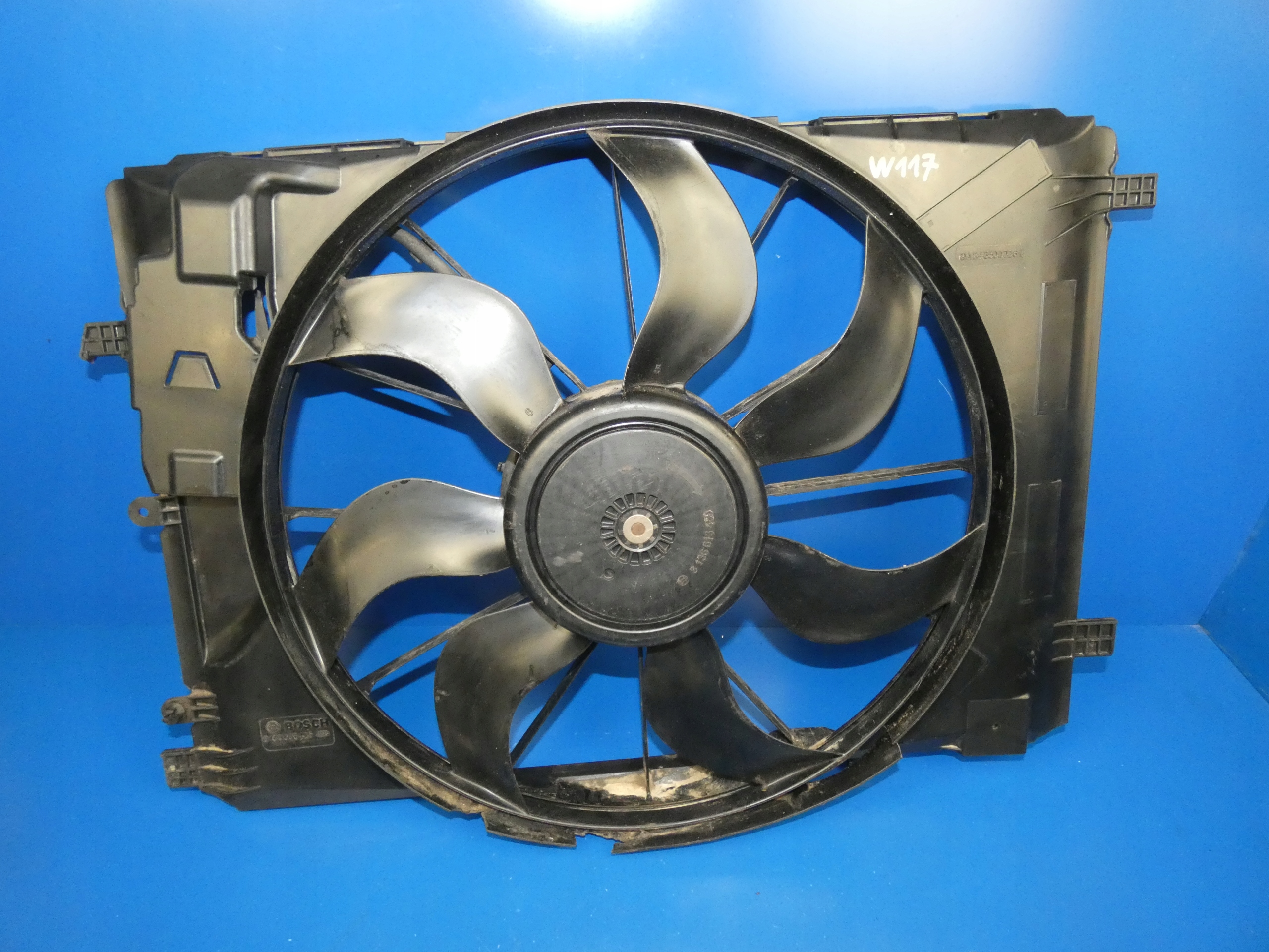 A2465000064 - W117 CLA W176 2.2 CDI вентилятор радиатора